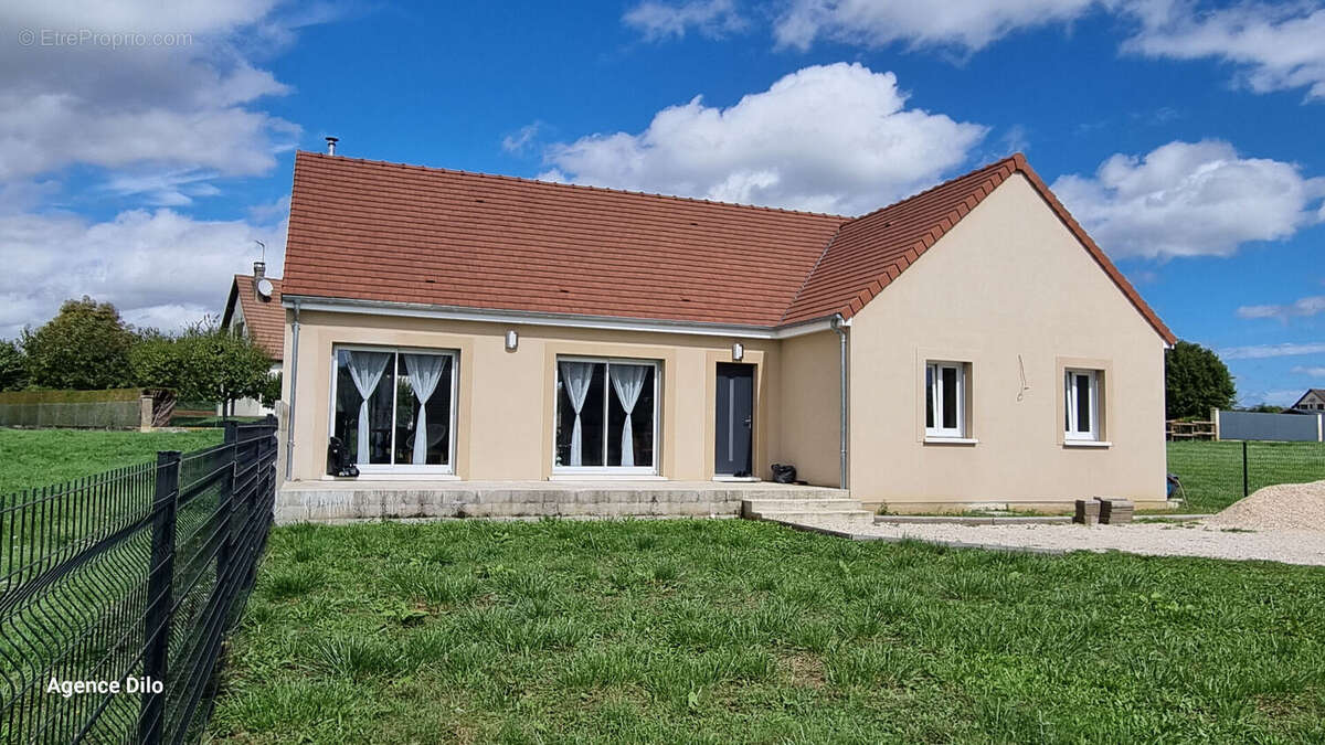 Maison à GERMIGNY