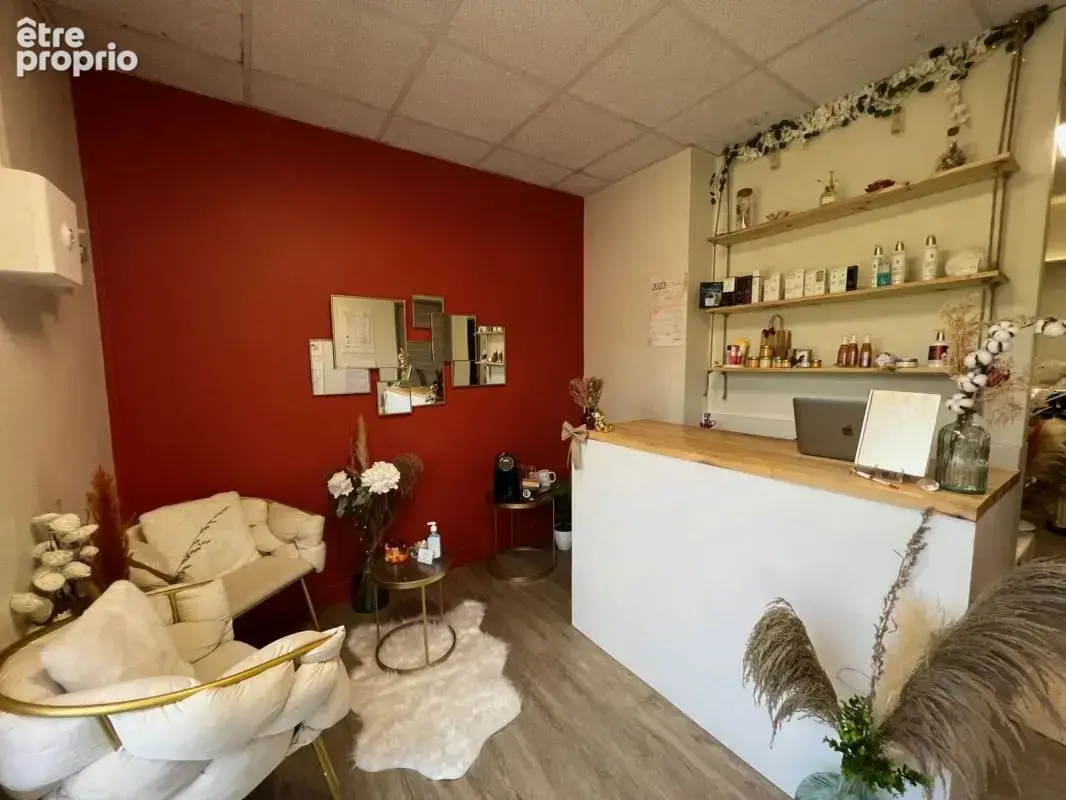 Vente : immeuble (384 m²) à jeanne d'arc au lamentin - photo 2