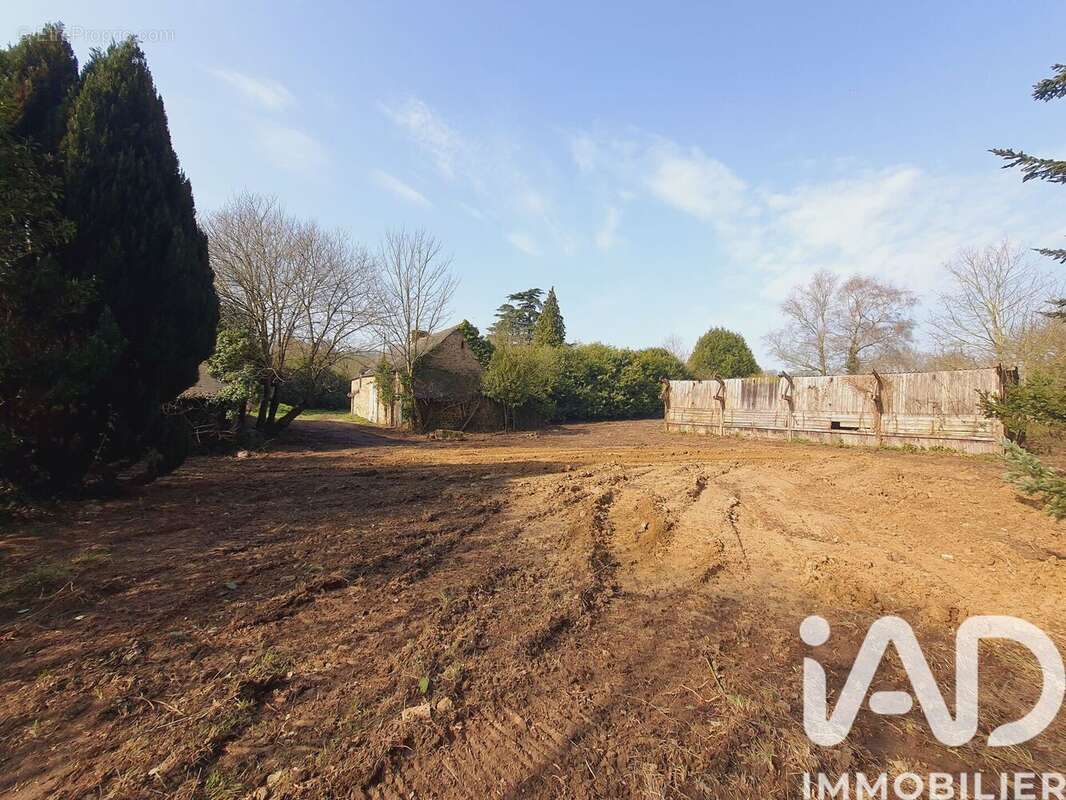 Photo 2 - Maison à BAZOUGES-LA-PEROUSE