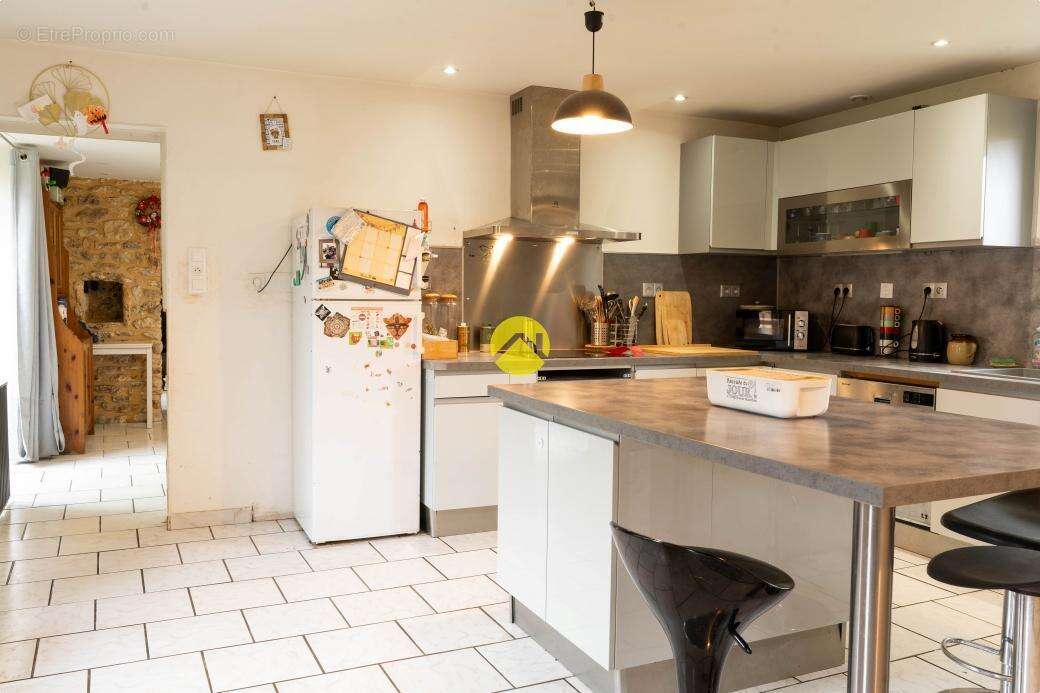 Maison à SAINTE-ALVERE