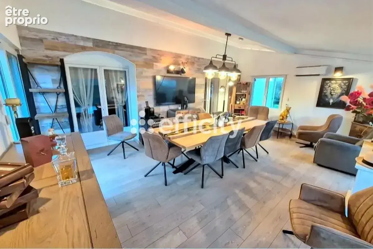 Maison 200 m² à Thevet-Saint-Julien  - photo 10