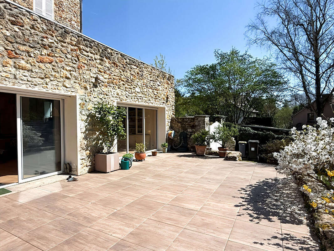 Maison à JOUY-EN-JOSAS