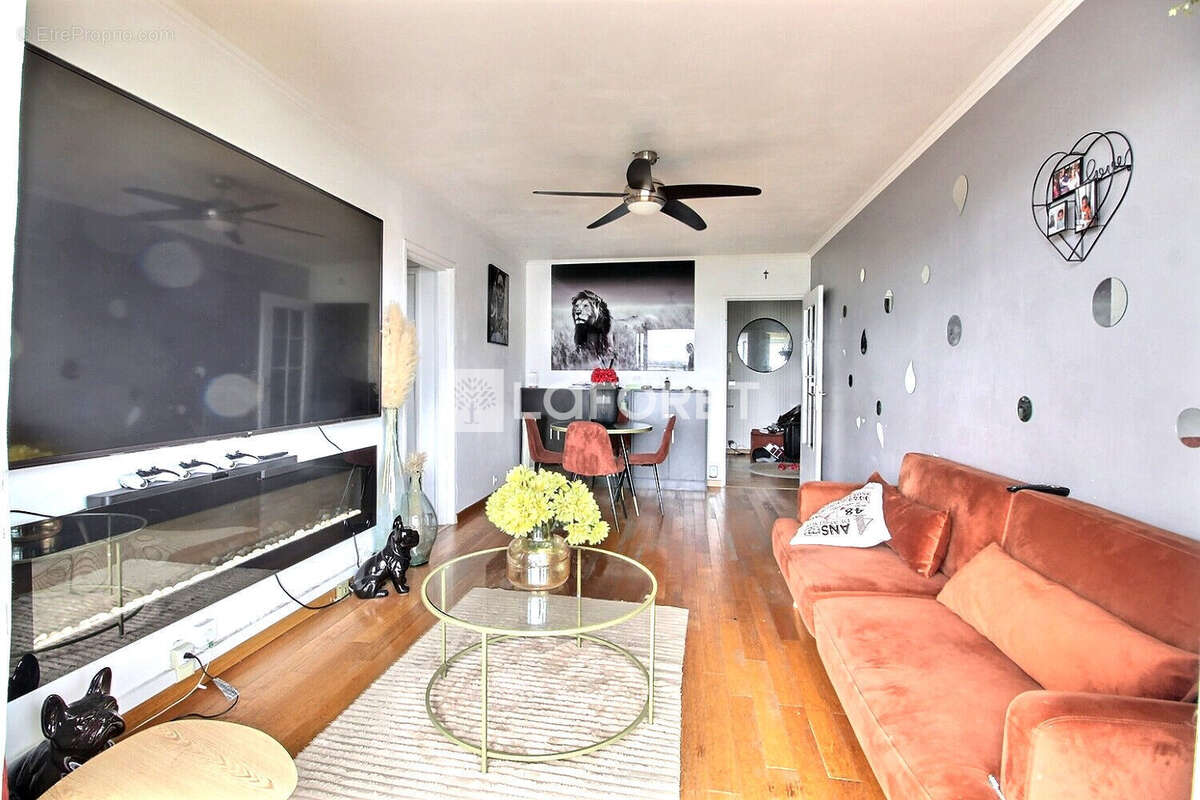 Appartement à GENNEVILLIERS