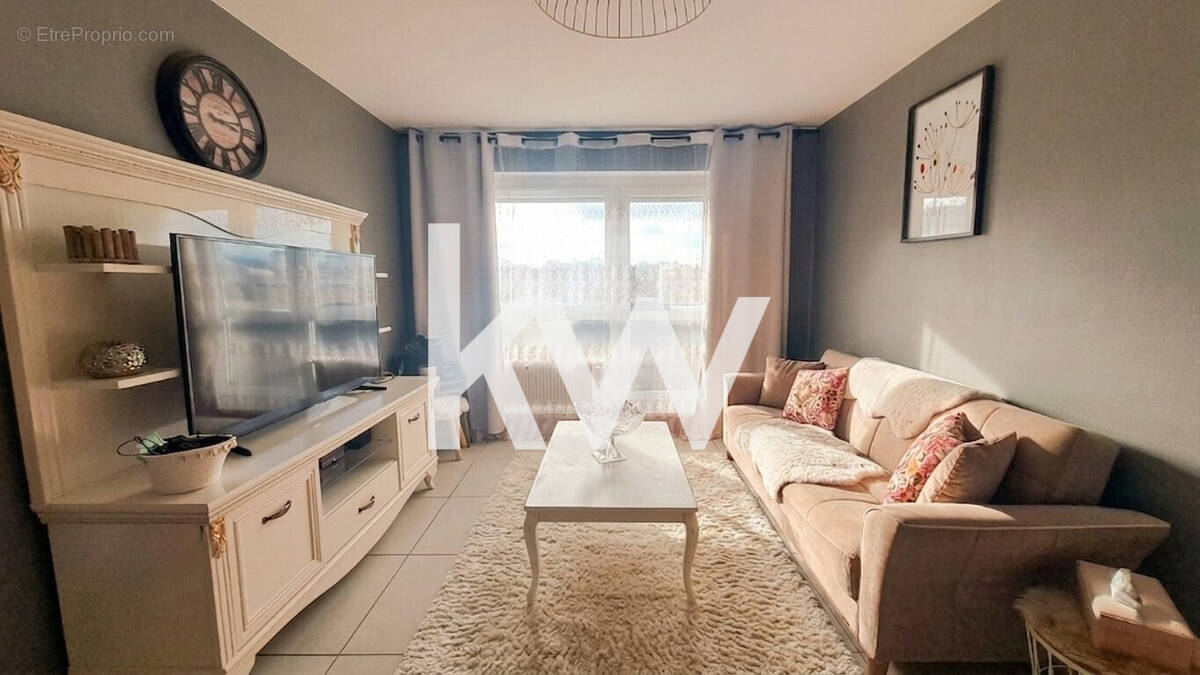 Appartement à SAINT-ETIENNE