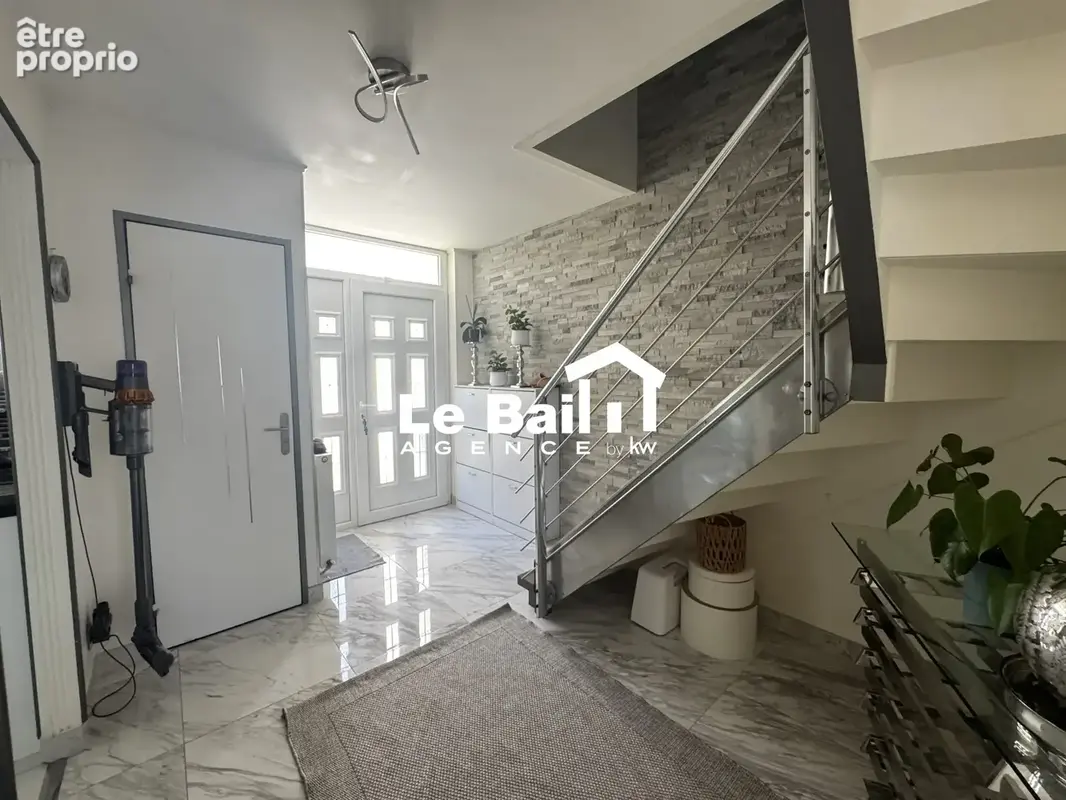 Maison 5 pièces 102 m² à vendre à Osny (95520) - photo 8