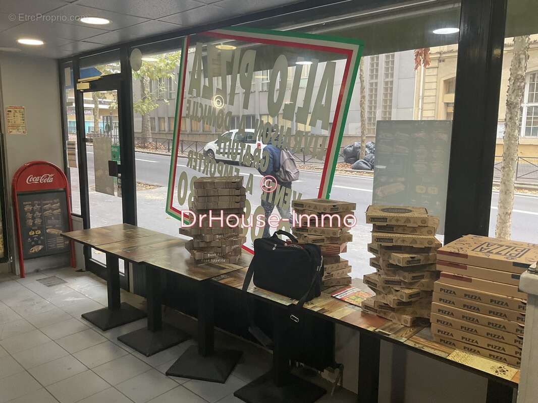 Commerce à PARIS-11E