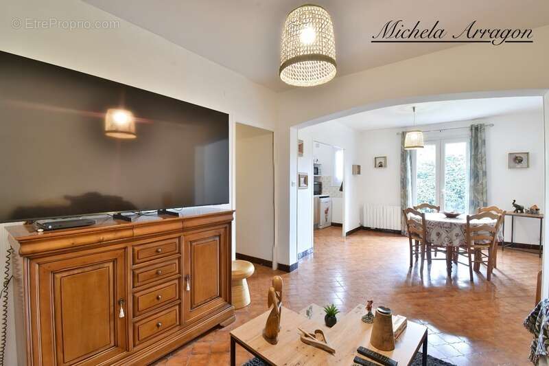 Villeneuve-sur-Lot – Appartement T3 plain-pied 82 m² avec grand jardin - photo 4