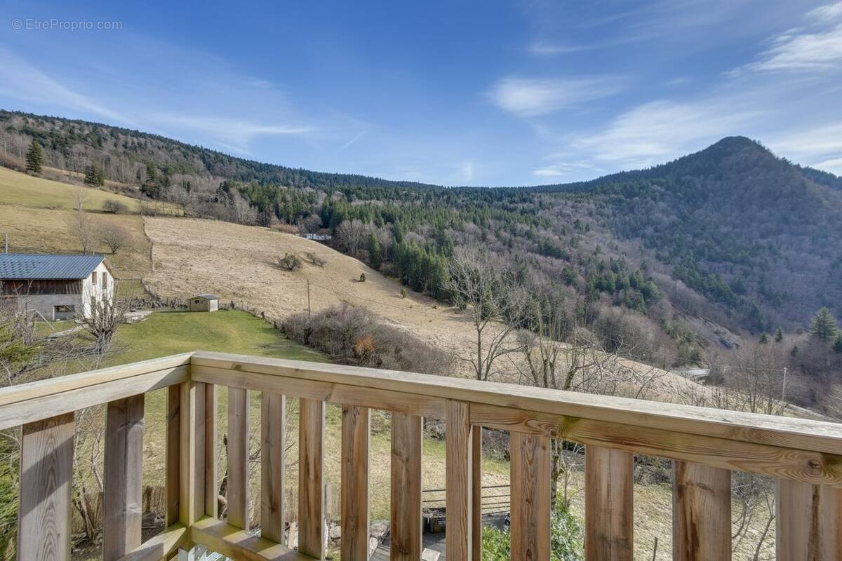 Appartement à LE SAPPEY-EN-CHARTREUSE