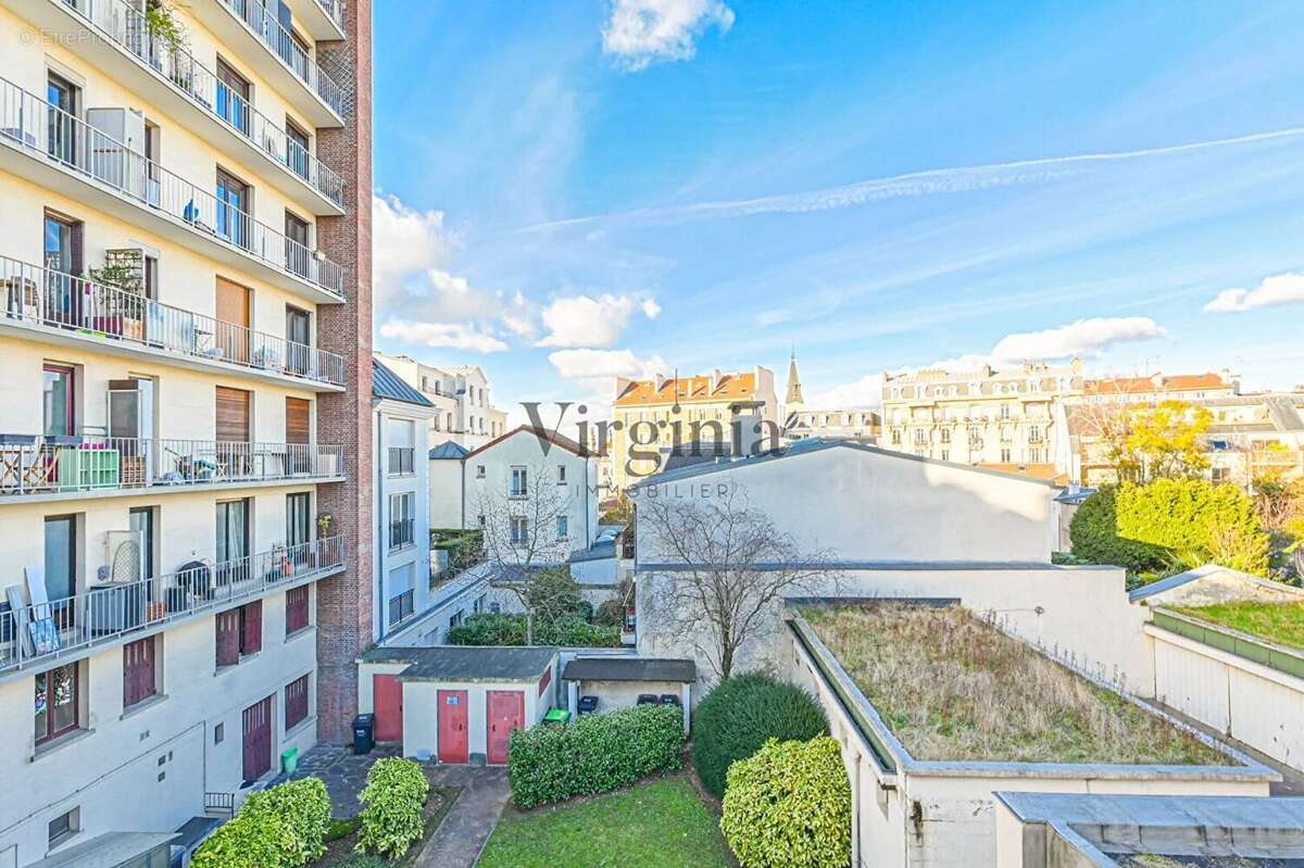 Appartement à CHARENTON-LE-PONT