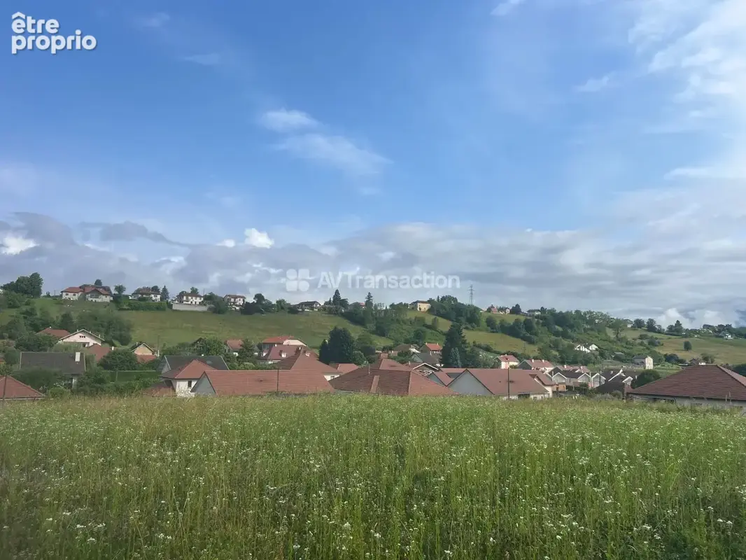 Terrain à BELLEY