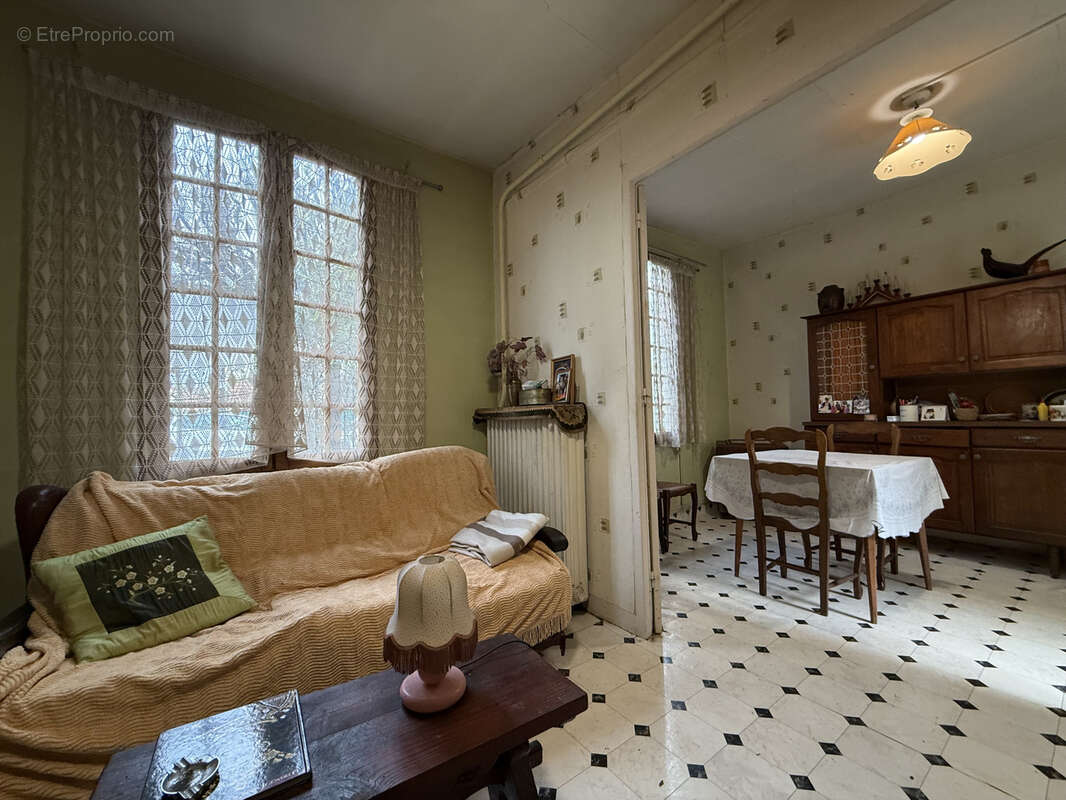 Maison à LE BLANC-MESNIL