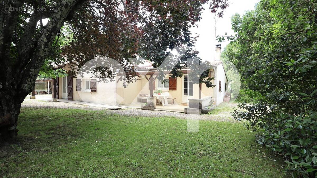 Maison à SOUSSANS
