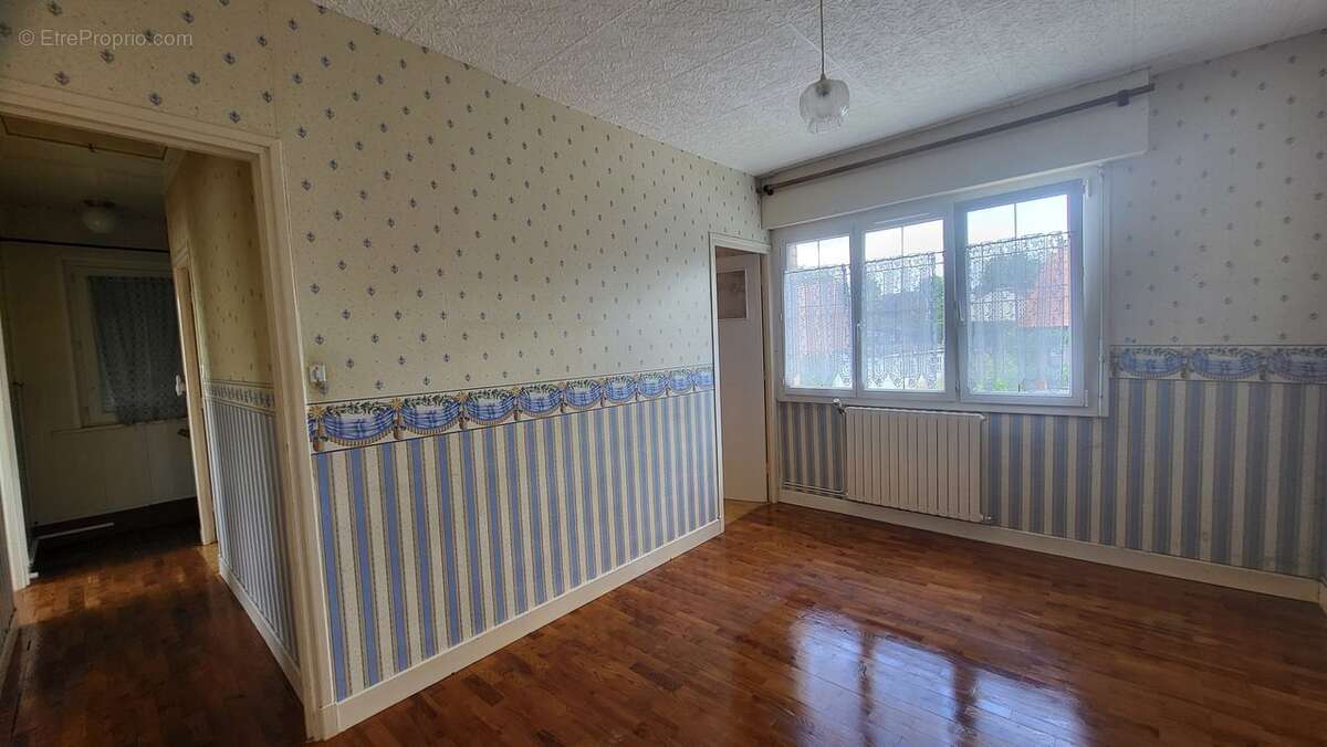 Maison 7 pièces 128m² avec garages et jardin - photo 7
