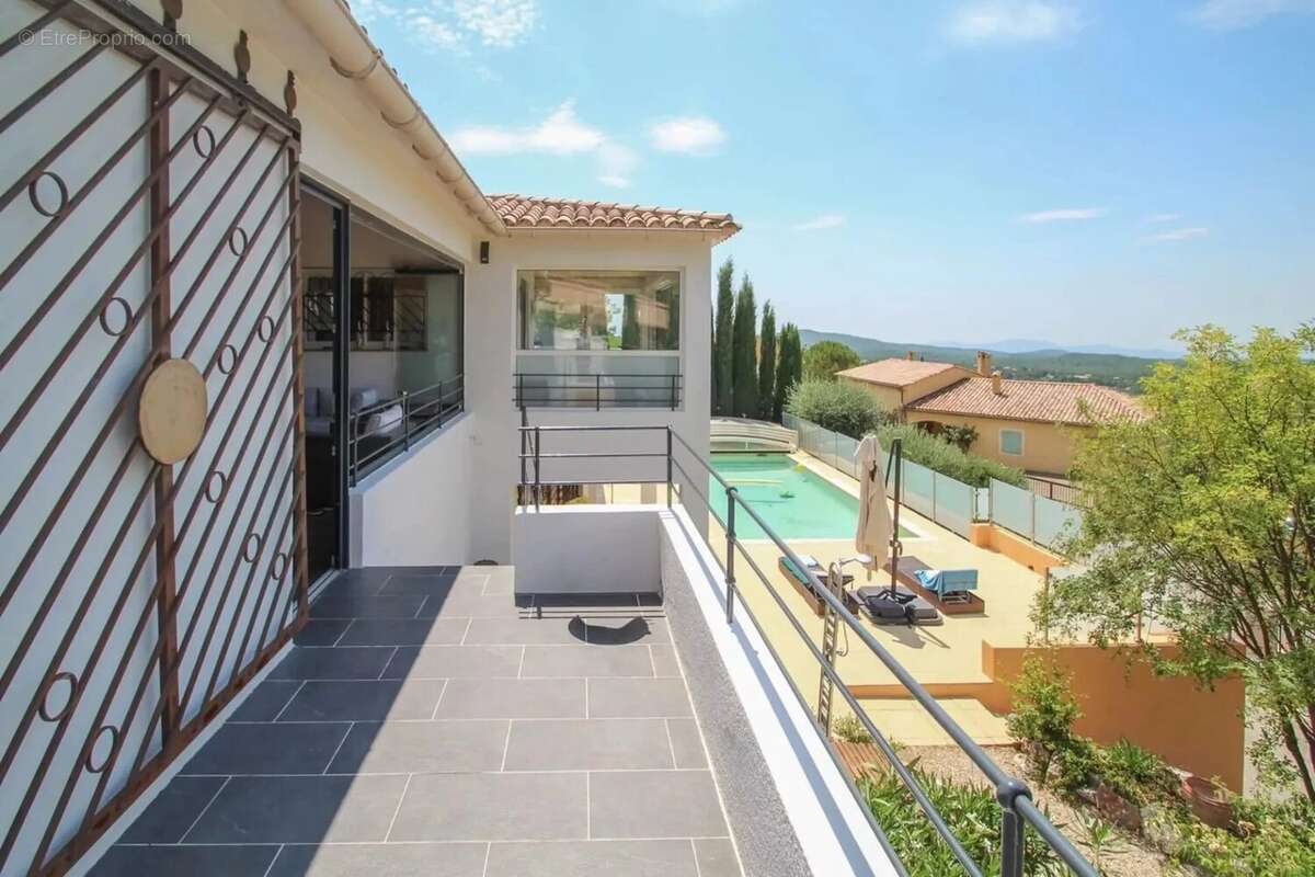 L'une des plus belles vues de Saint-Vallier-de-Thiey - photo 20