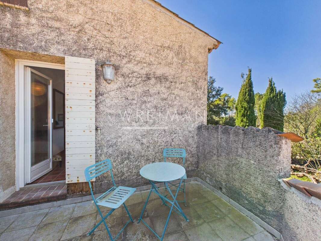 Maison à MONTAUROUX