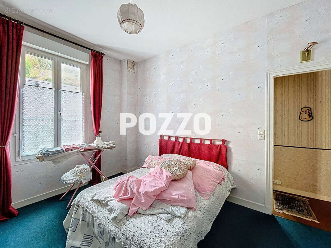 A vendre maison de 7 pieces (224 m2) a vire-normandie (14) - photo 10