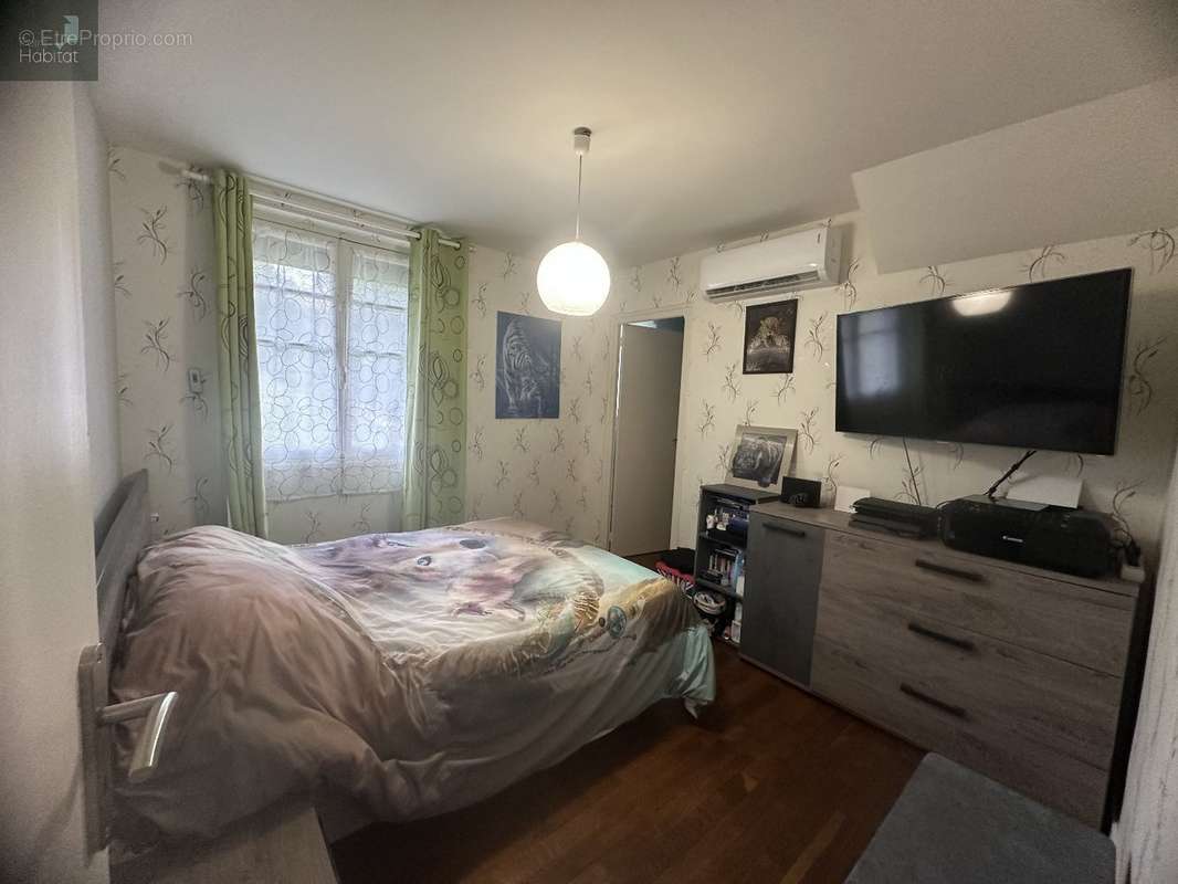 Maison à SAINT-SANTIN-DE-MAURS