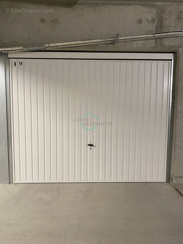 Parking à MARSEILLE-6E