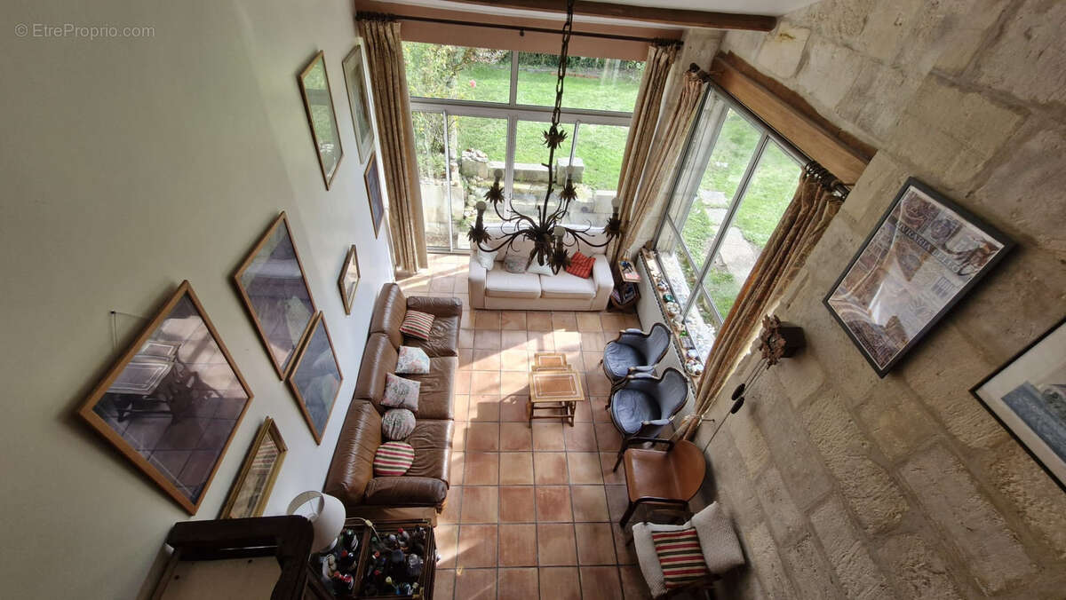 Maison à MORTAGNE-SUR-GIRONDE