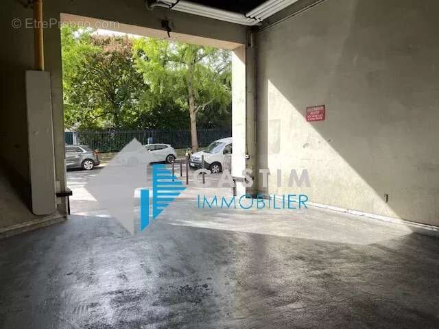 Parking à PARIS-14E