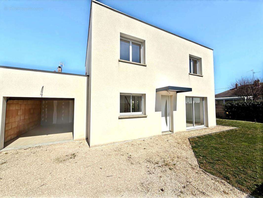 Maison à MARSANNAY-LA-COTE