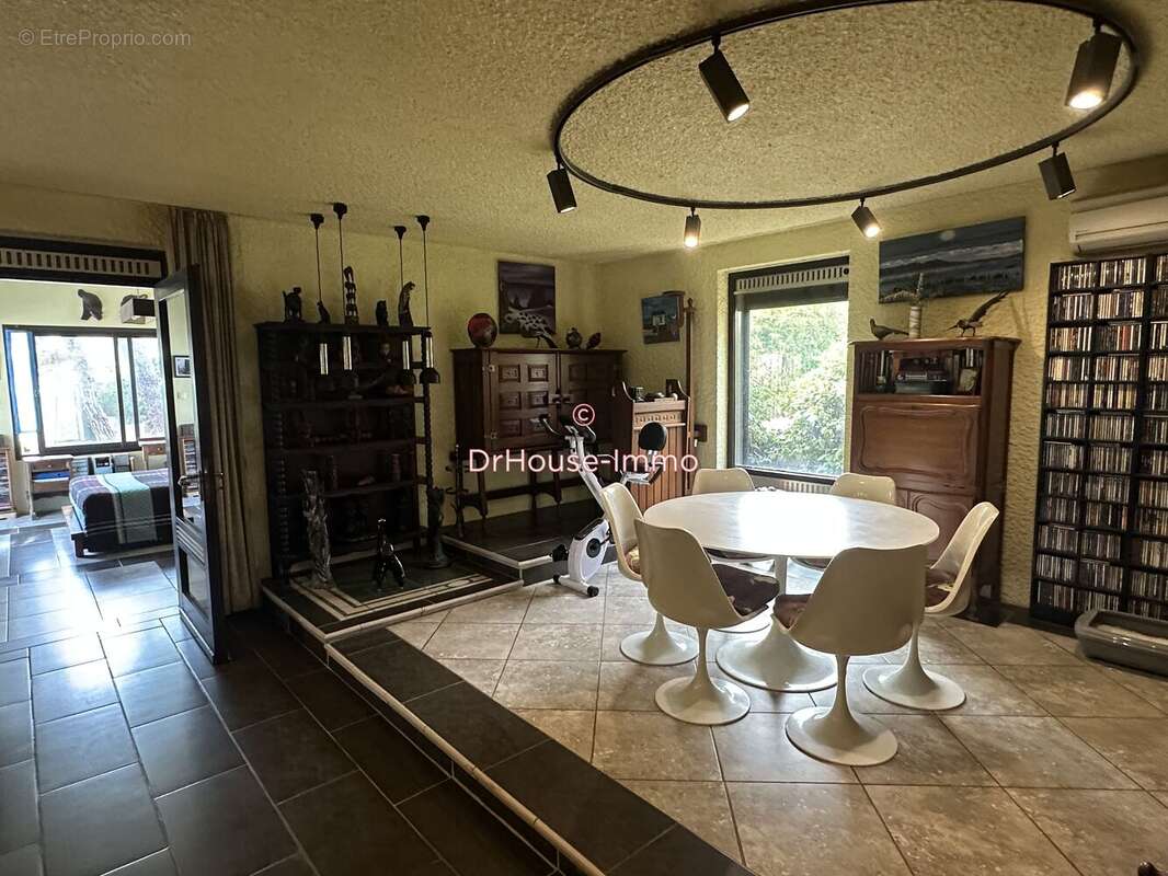 Maison 184 m² à Agde  - photo 8