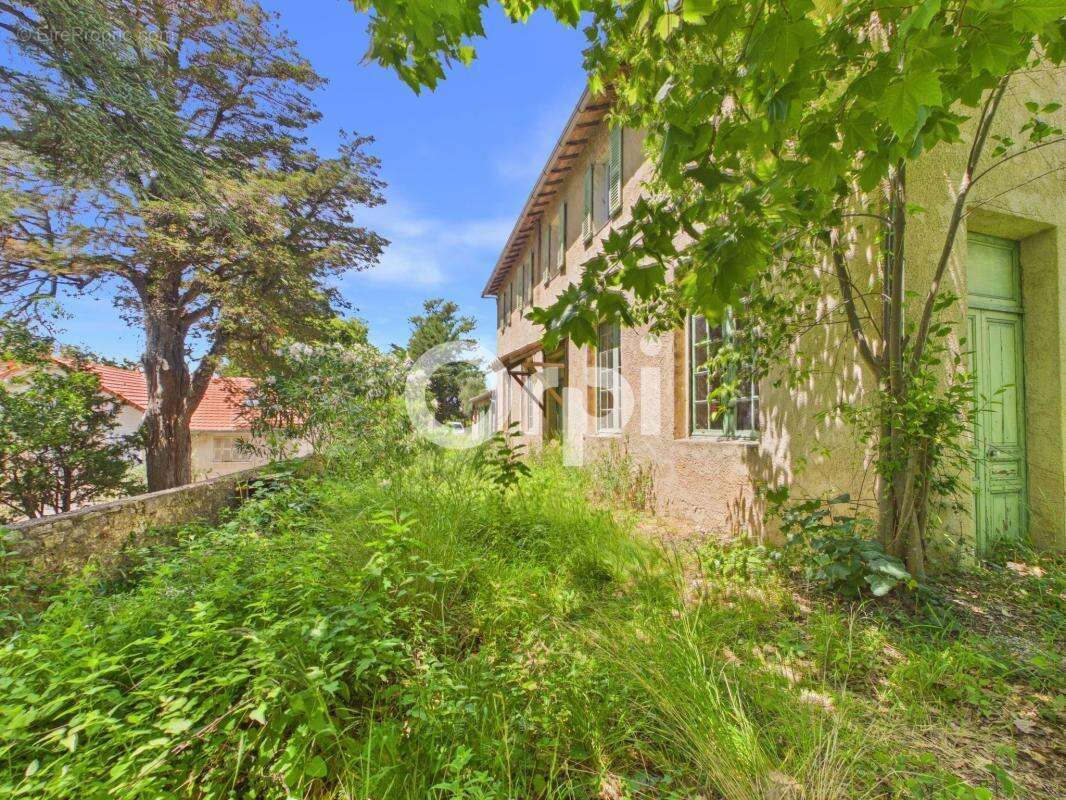 Maison à MONTAUROUX