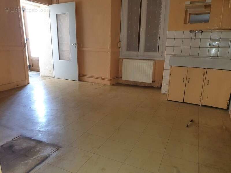 Maison T5 à vendre VITTEL (88) avec petit garage, cave et terrain - photo 3