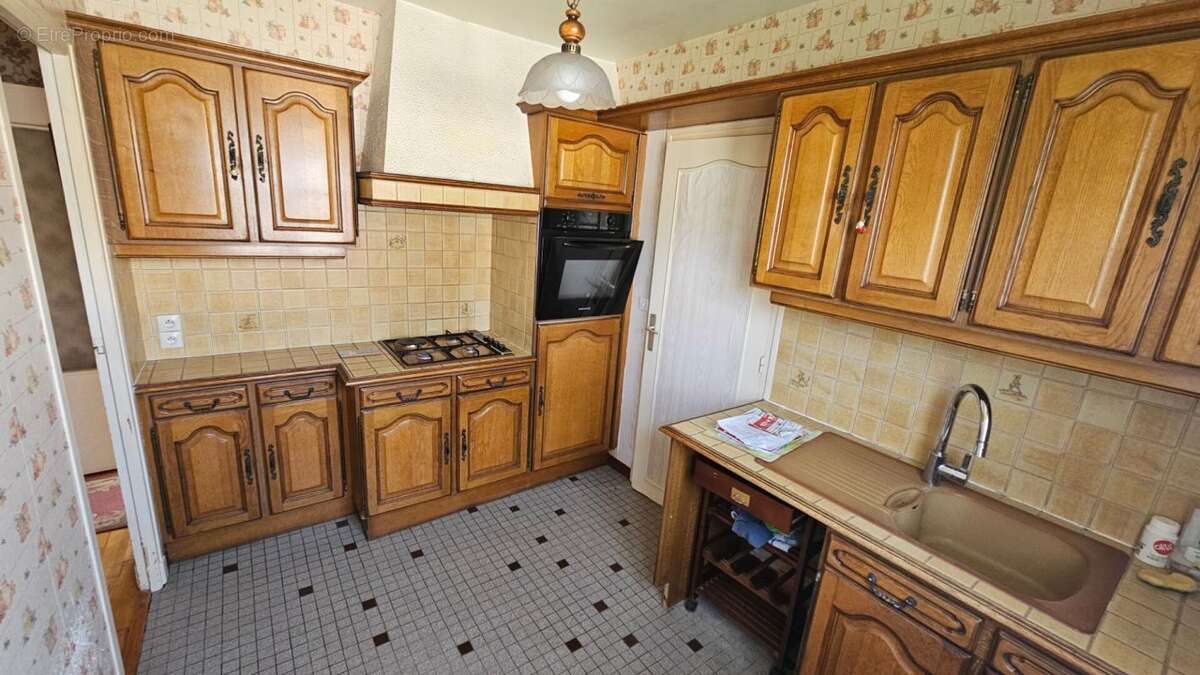 Maison à HOUDAN