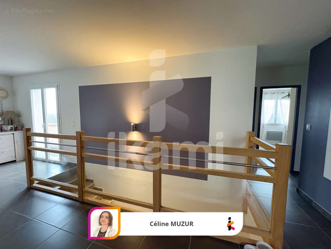 Maison à MORAS-EN-VALLOIRE