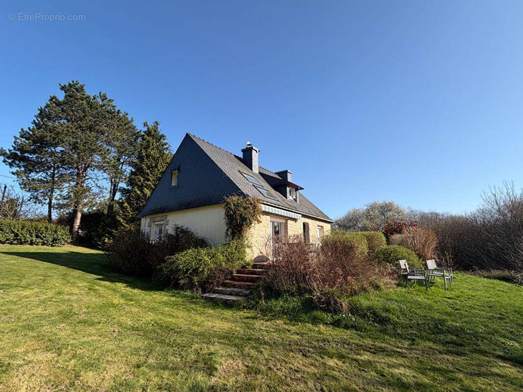 Maison à CAUDAN
