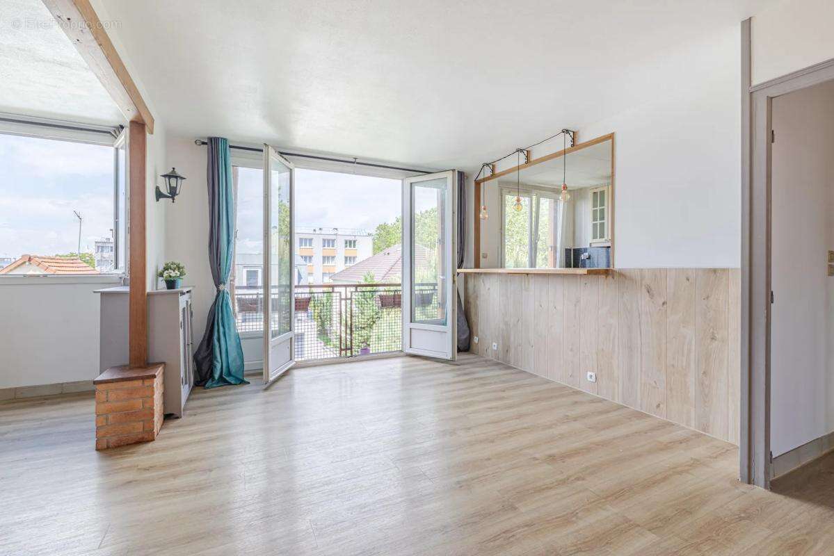 Appartement à COLOMBES