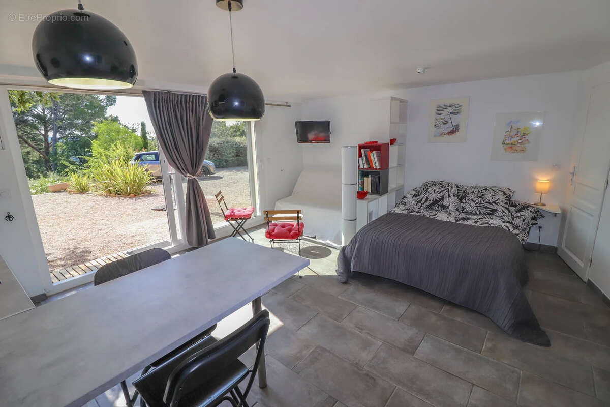 FLAYOSC PROPRIETE de 185M2 habitables avec 4 chambres, PISCINE sur plus de 4000m2 clos et paysagé - photo 29