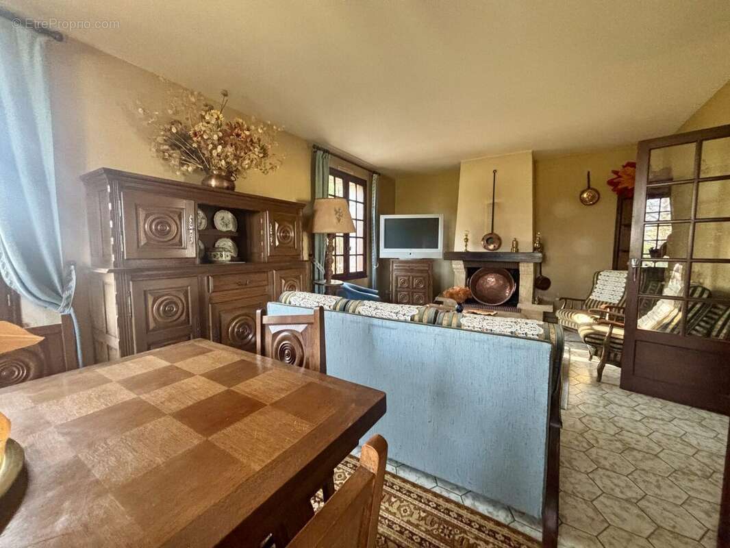 Maison à SAINT-QUENTIN-DU-DROPT