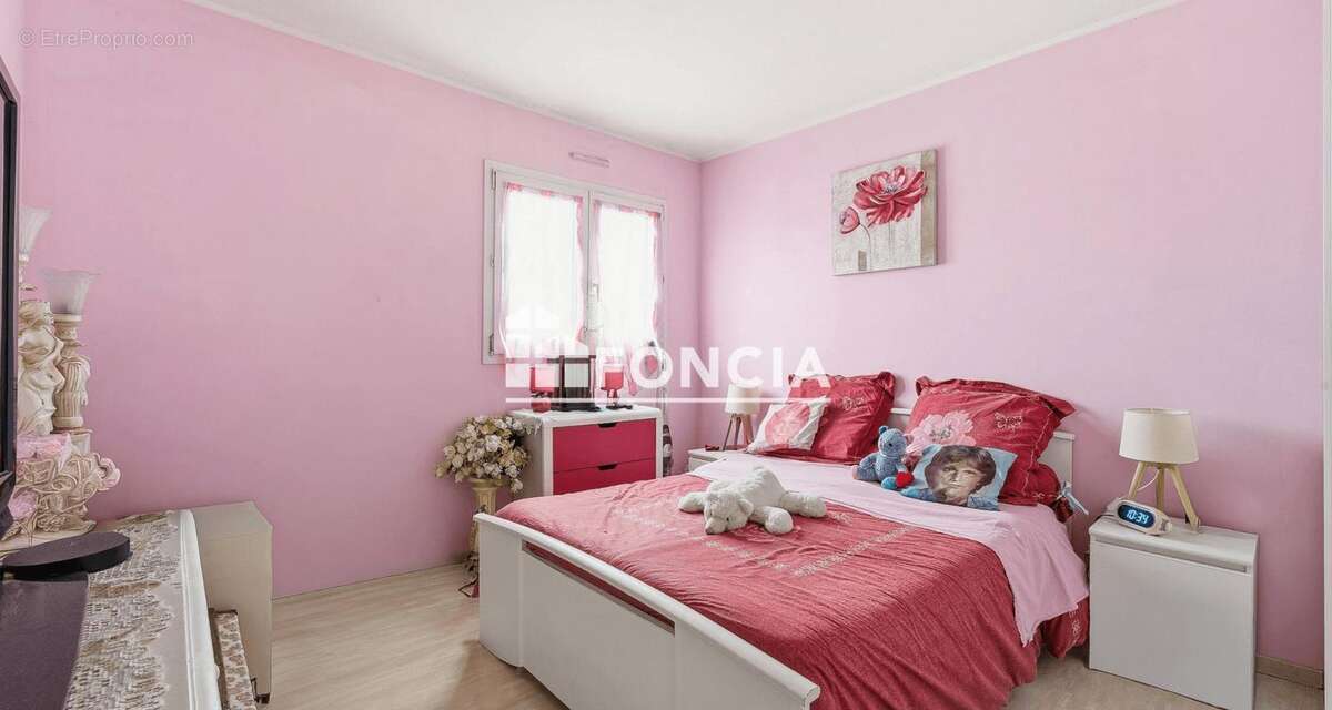 Appartement T2 de 50m2 - parking privatif - cave - photo 6