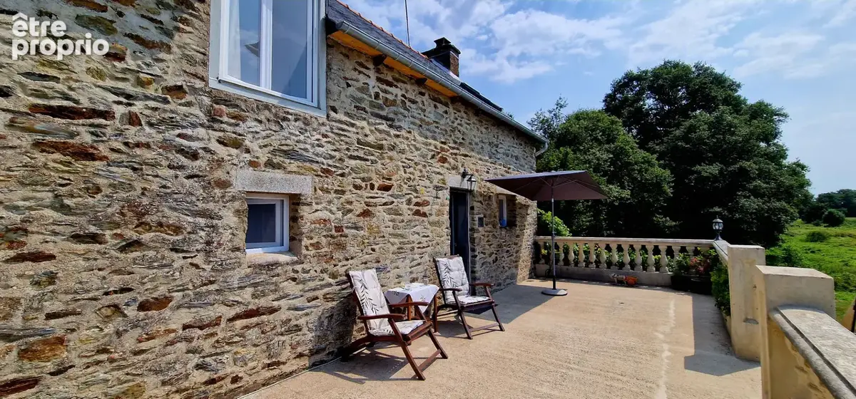 COTES D'ARMOR Maison en pierre 3 chambres, bien présentée avec magnifique terrasse surélevée, vue, sous-sol, atelier, terrain - photo 2
