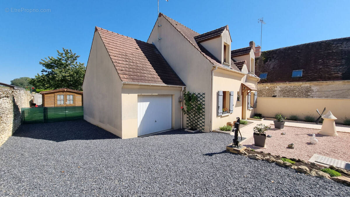 Maison à NOAILLES