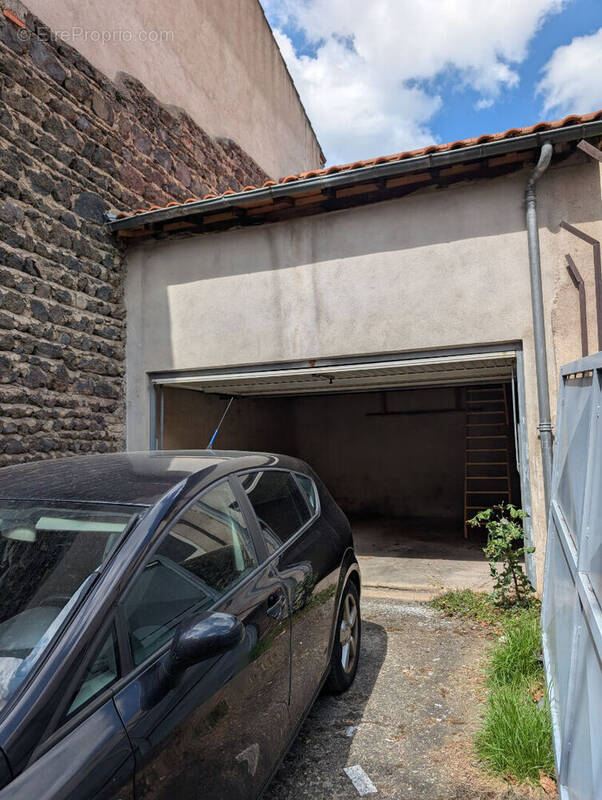 Parking à BEAUMONT