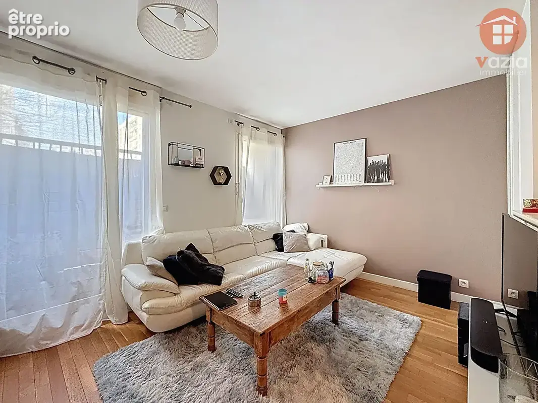Suresnes proche PUTEAUX Appartement  1 pièce(s) 31 m2, cave - photo 4