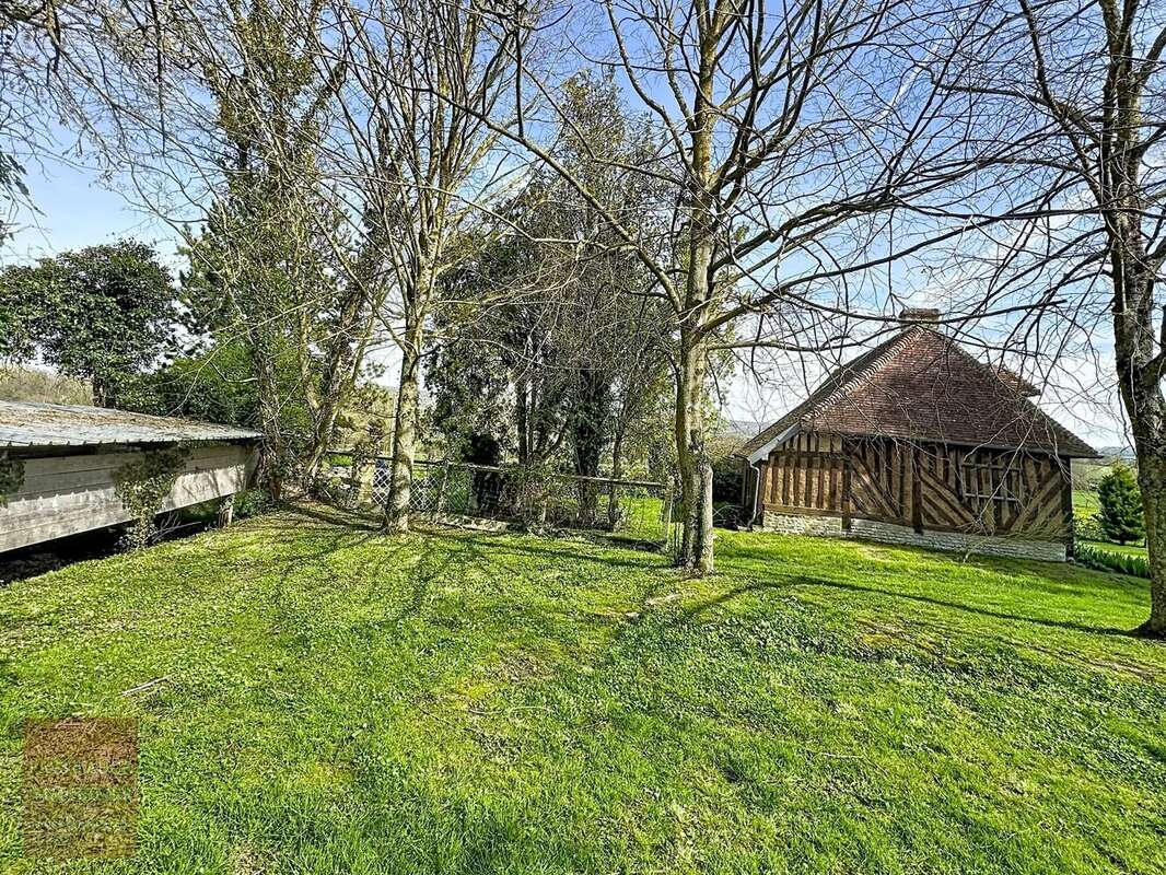 Maison à SAINT-PIERRE-SUR-DIVES