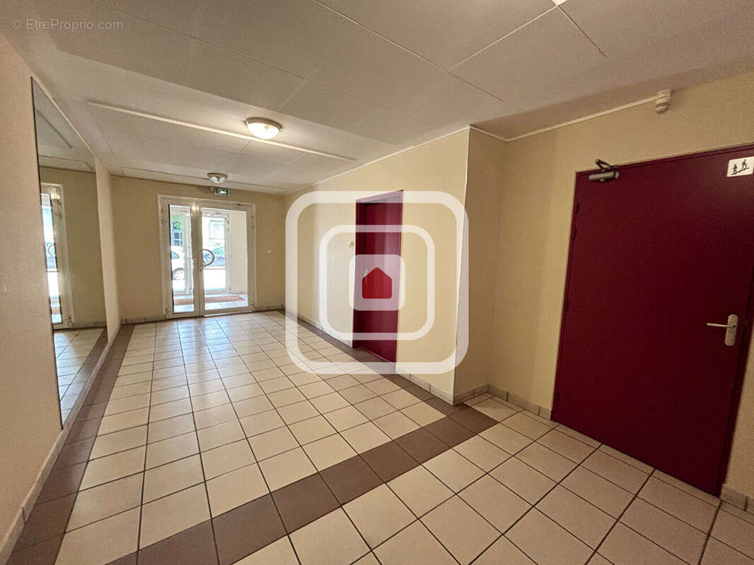 Secteur clairmarais appartement t2 49.04 m2 avec balcon - photo 7