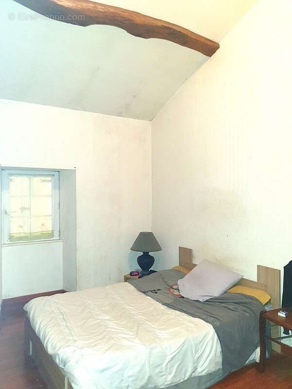 Appartement à BURIE