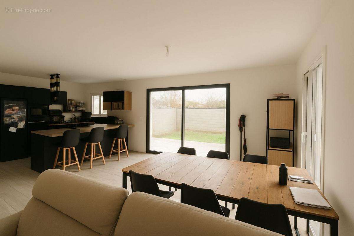 Maison à PONT-DE-CHERUY