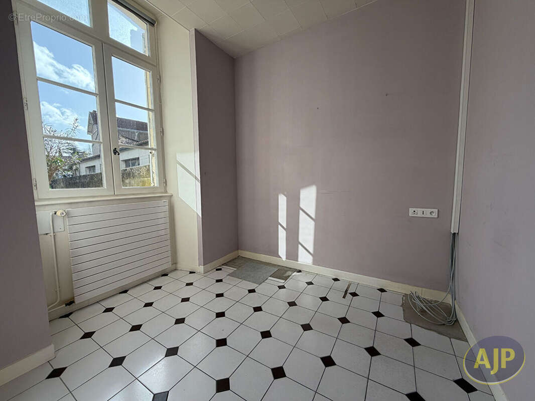 Maison à PONS