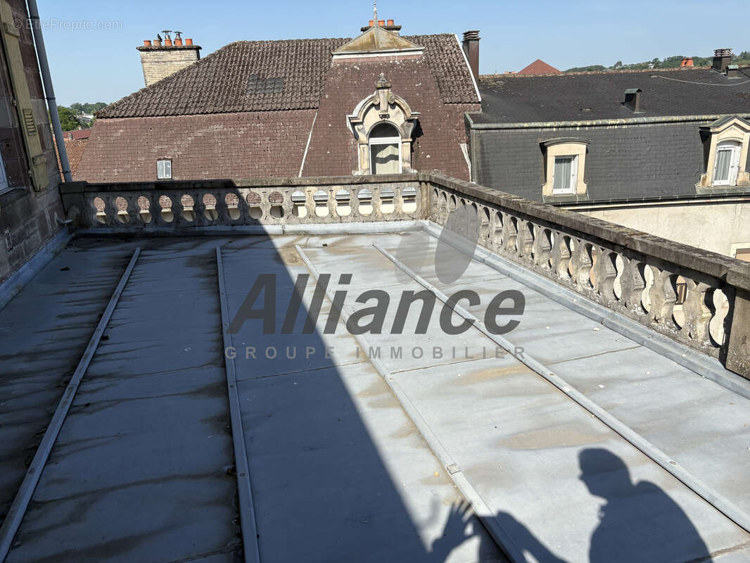 Appartement  dans  le  centre  historique  luxeuil - photo 6