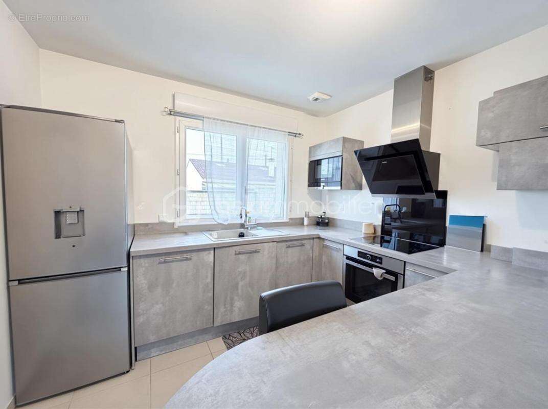 Maison à CHEPTAINVILLE