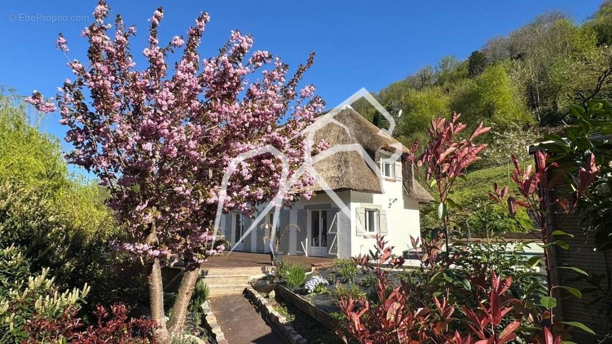 Maison à LA BOUILLE