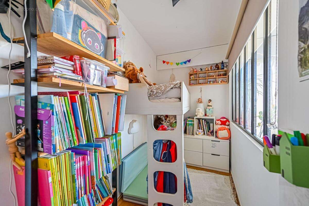Appartement à PARIS-18E
