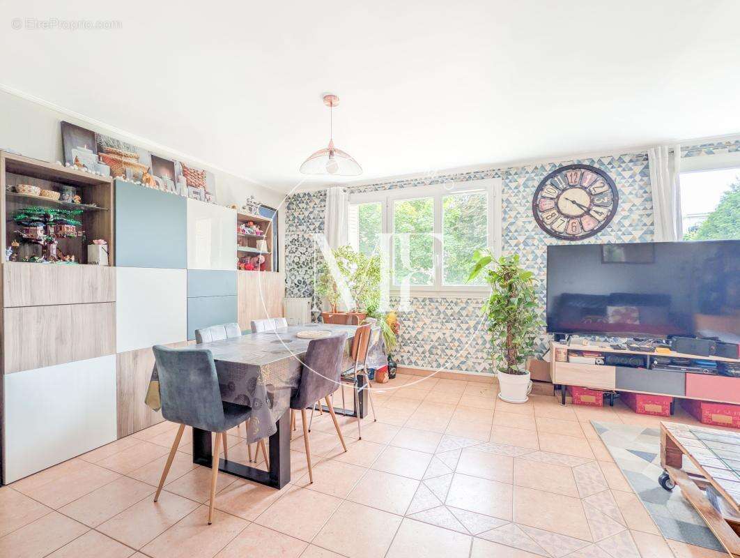 Appartement à RUEIL-MALMAISON
