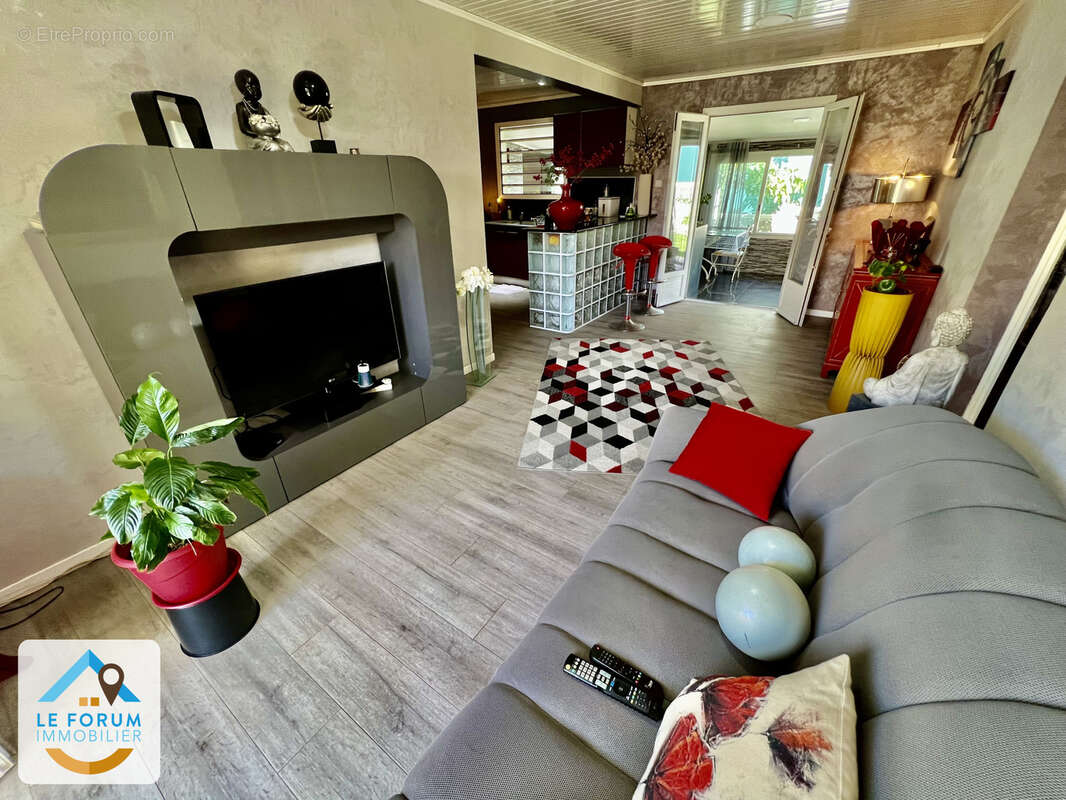 Saint joseph 97480 - villa de plain pied - en parfait etat - beaux volumes - proche des commodites - photo 6
